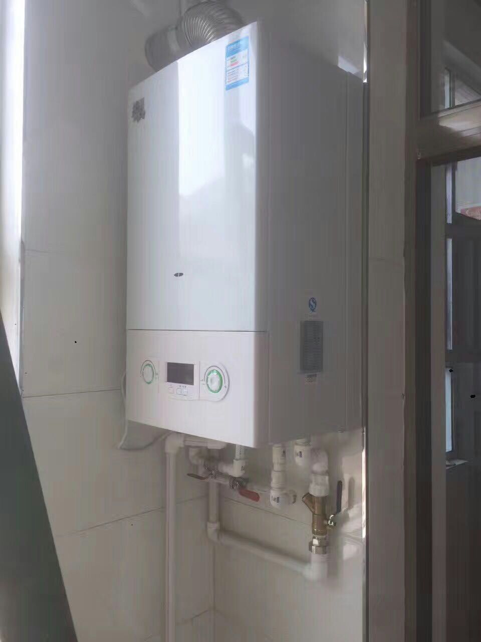 冷凝低氮壁掛爐的水壓高會怎么樣？